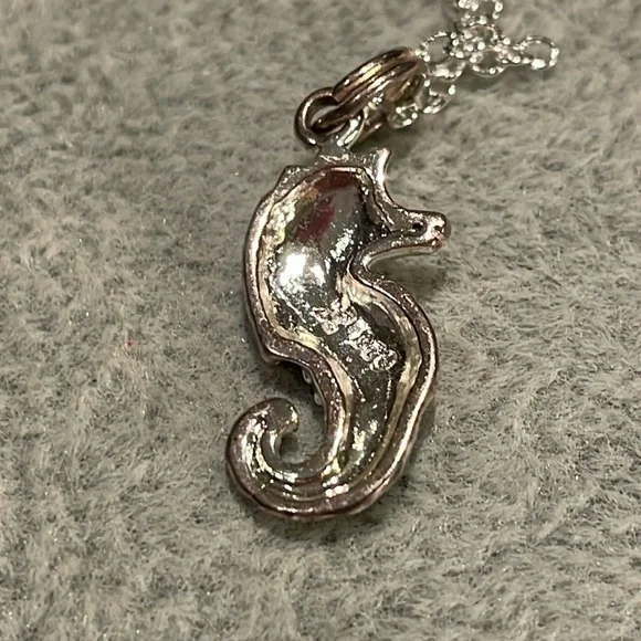 Blue Sparkling Sea Horse 925 Sterling Silver & 18” plated silver chain - Picture 2 of 7